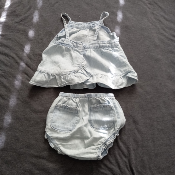 Gap Chambray Matching Tank & Shorts Set - Picture 2 of 6